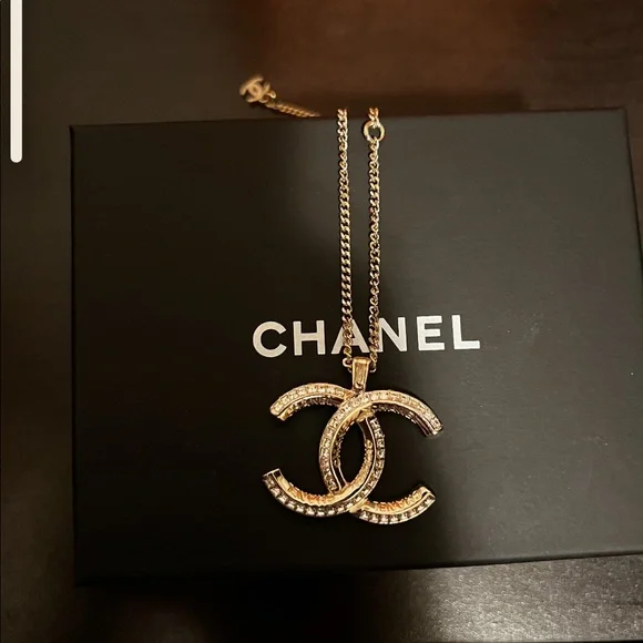 Chanel double CC gold necklace with crystal accents - Picture 1 of 3